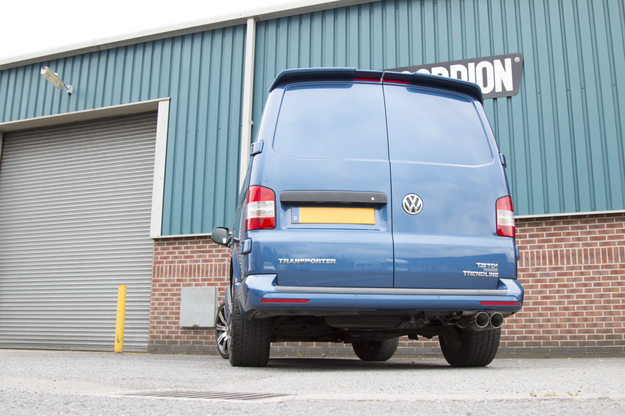 Scorpion Exhausts Volkswagen Transporter T5 2.5TDi (03-09) / T5 2.0 (10-15) / T5 & T6 2.0 BiTDi (15-ON) SWB/LWD 2WD Non-resonated cat/DPF-back system – Monaco (quad) Tips